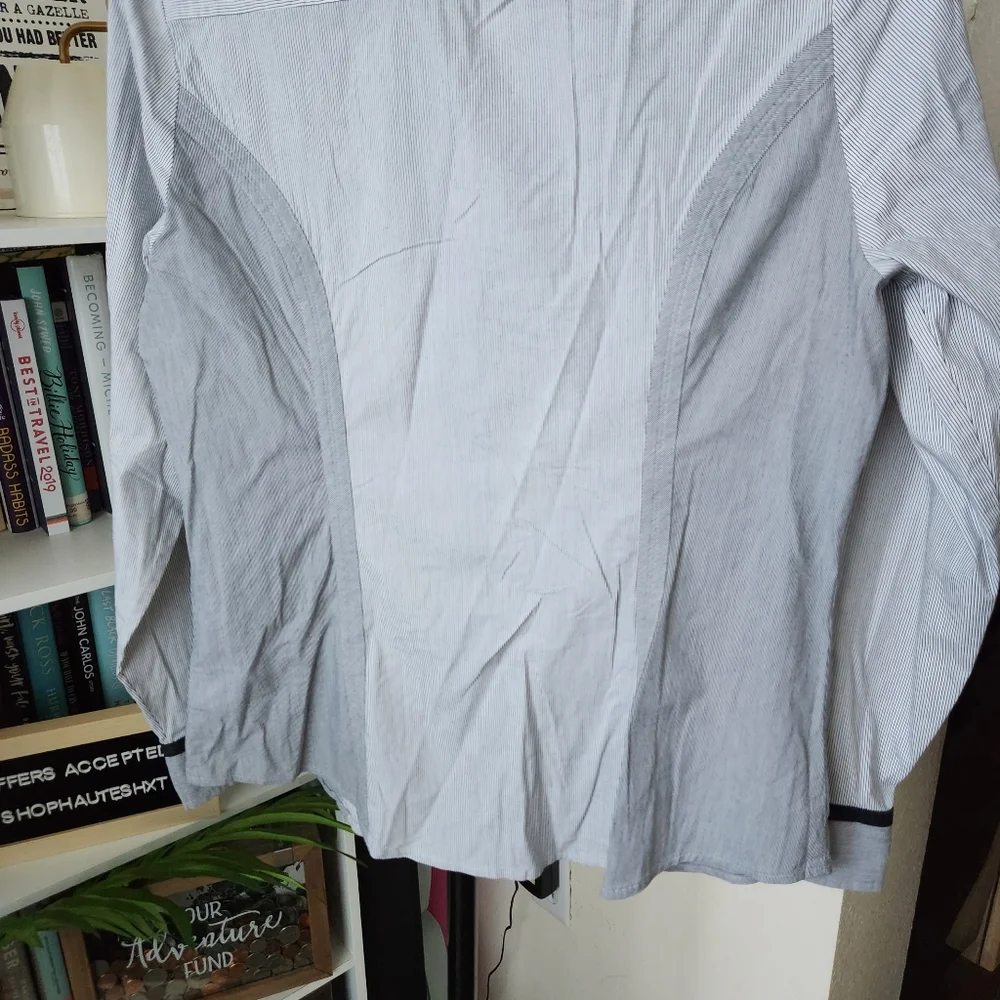 Express Black and White Button Down Shirt - Picture 7 of 8